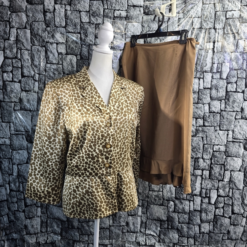 David Warren New York, Brown Polka Dot Blazer & Tan Skirt Set. Size 10 100% Silk